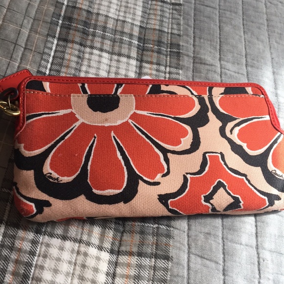 Coach Poppy Double Zip Wallet - Picture 2 of 7
